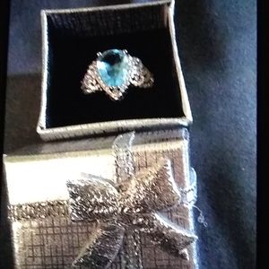 Women's sterling silver ring